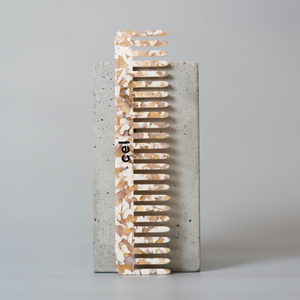 1x Cel Wide Tooth Comb